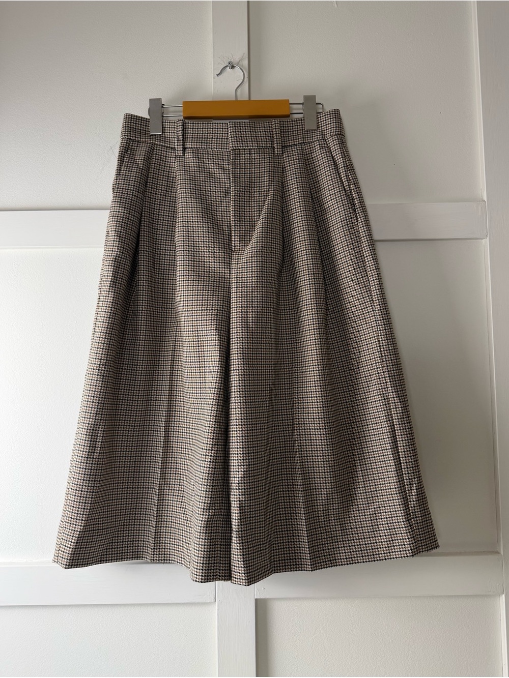 Banana Republic 100% Wool Plaid Pleated Wide Leg Culottes – Size 2